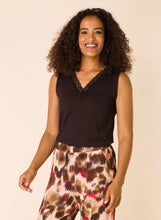 Afbeelding in Gallery-weergave laden, Ambra - IVY BEAU - Top - Chocolate Brown
