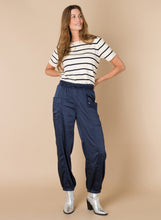 Afbeelding in Gallery-weergave laden, Bowien - IVY BEAU - Broek - Night Blue
